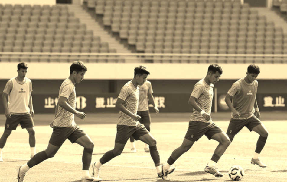 Kỳ chuyển nhượng V.League 2026: Đừng tin lời công bố, hãy đọc dòng tiền